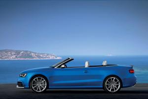 Audi RS5 Cabriolet 2012 года  (WW)
